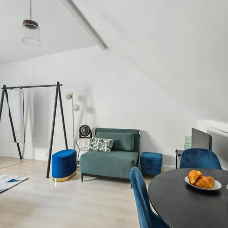 Pont Neuf & Jardin Du Luxembourg - Cityapartmentstay *