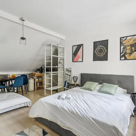 Pont Neuf & Jardin Du Luxembourg - Cityapartmentstay
