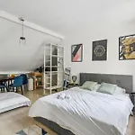 Pont Neuf & Jardin Du Luxembourg - Cityapartmentstay