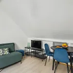 Pont Neuf & Jardin Du Luxembourg - Cityapartmentstay