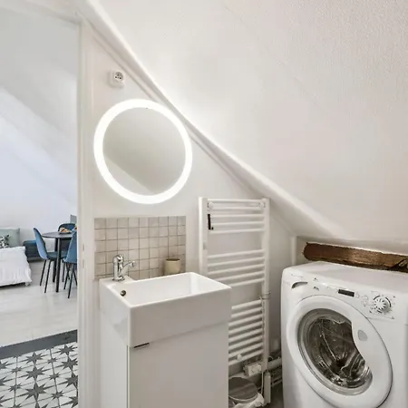 Pont Neuf & Jardin Du Luxembourg - Cityapartmentstay Paris